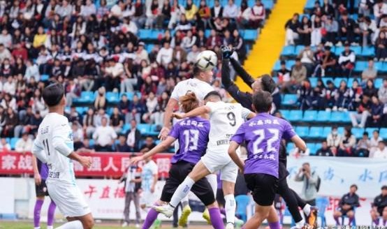 必一运动-官方：新疆足球超级联赛5月至7月举办，分为南北区共14支球队